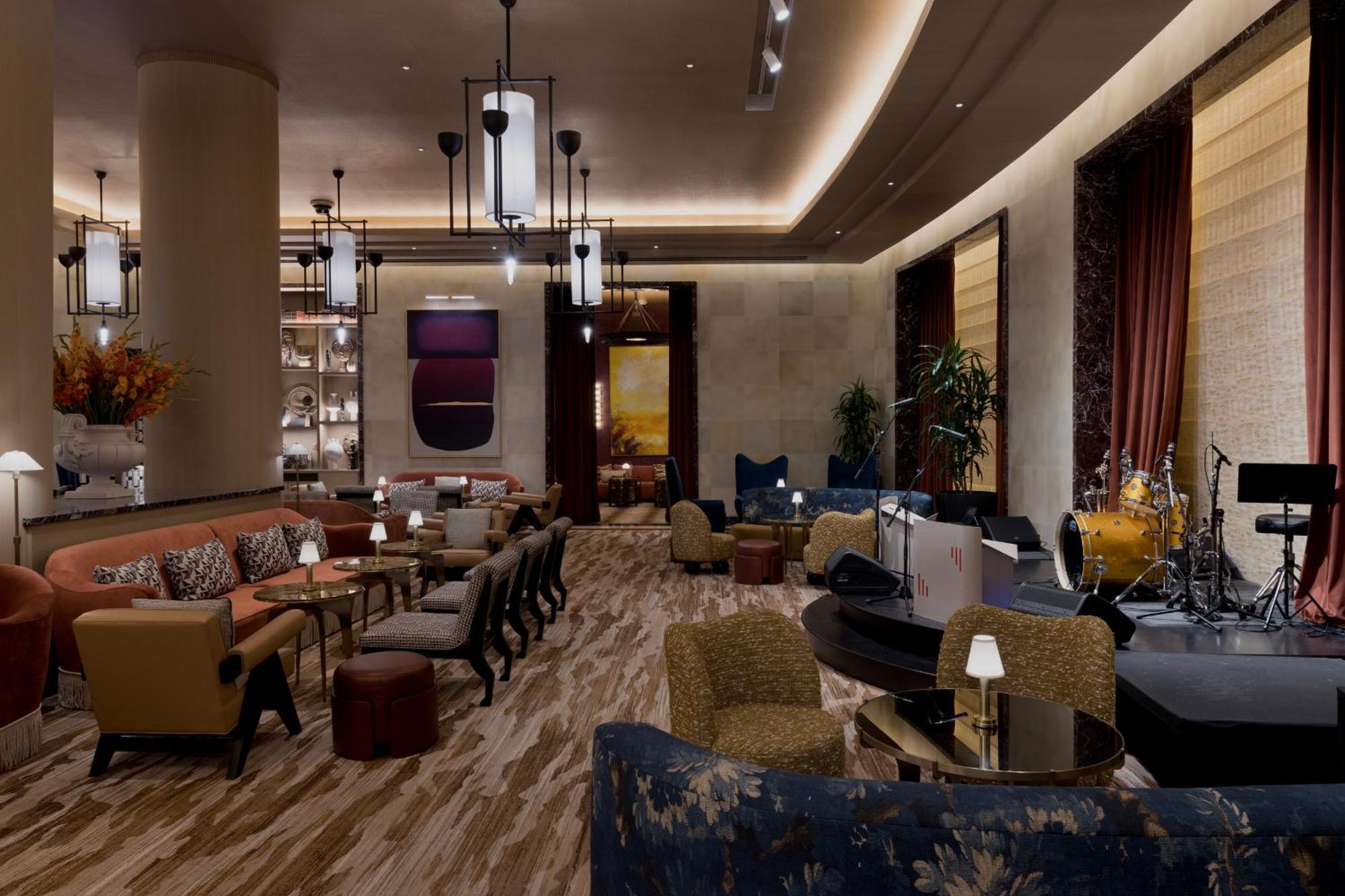 Fontainebleau Las Vegas Exterior photo The interior of the restaurant